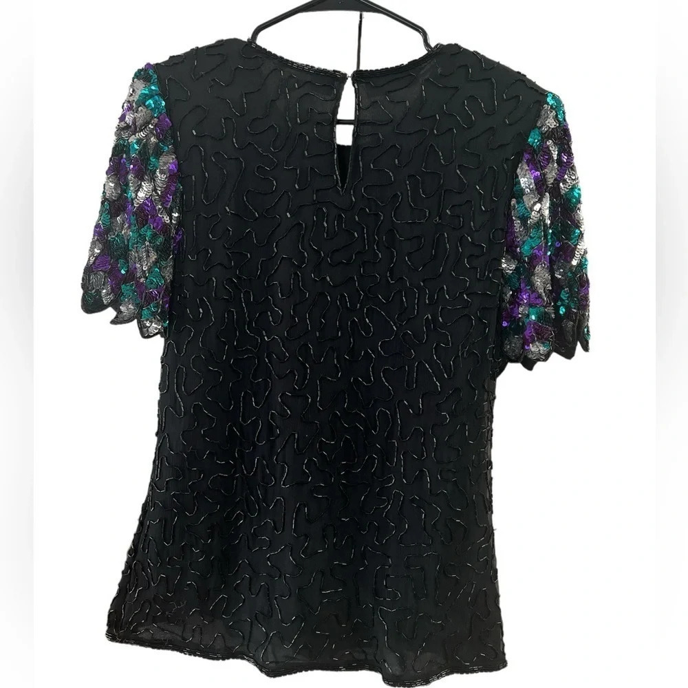 Laurence Kazar silk sequin embroidered short sleeve blouse - Picture 3 of 3